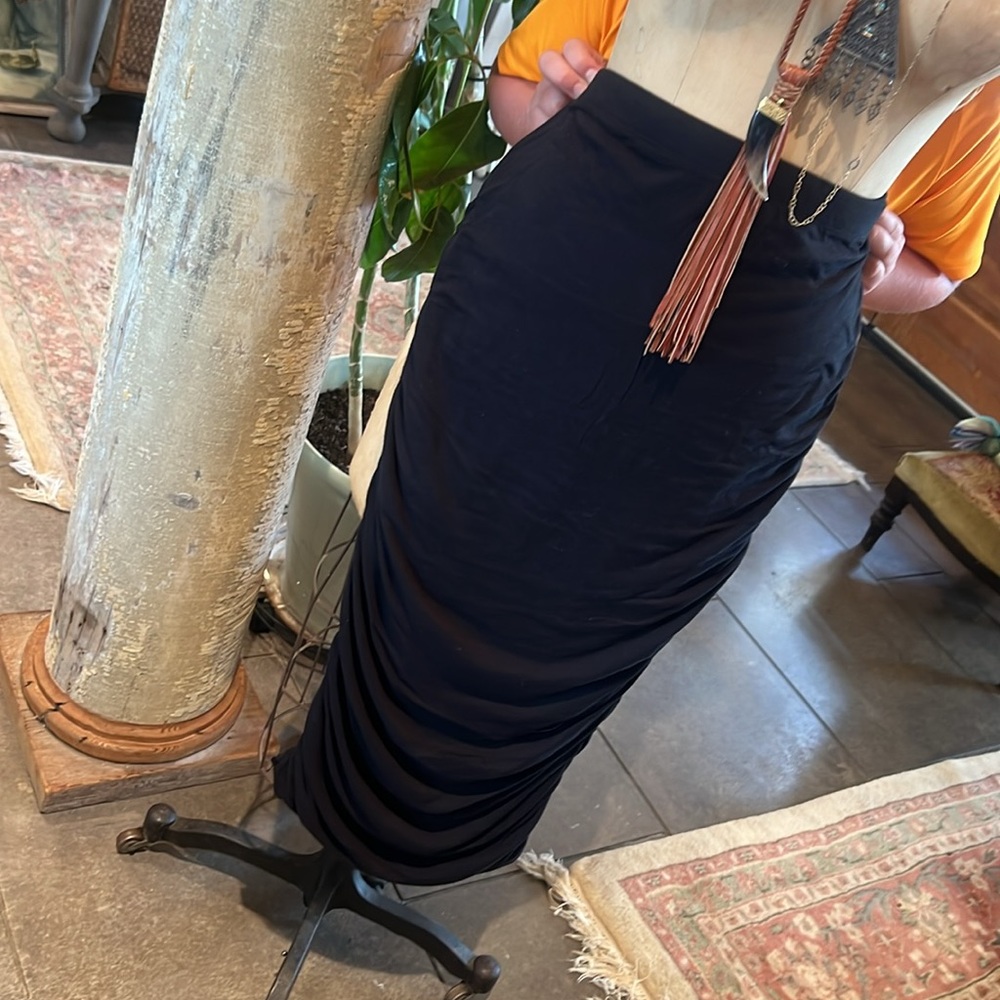 Velvet Graham & Spencer black super soft cotton pencil skirt with ruching! - Picture 11 of 14